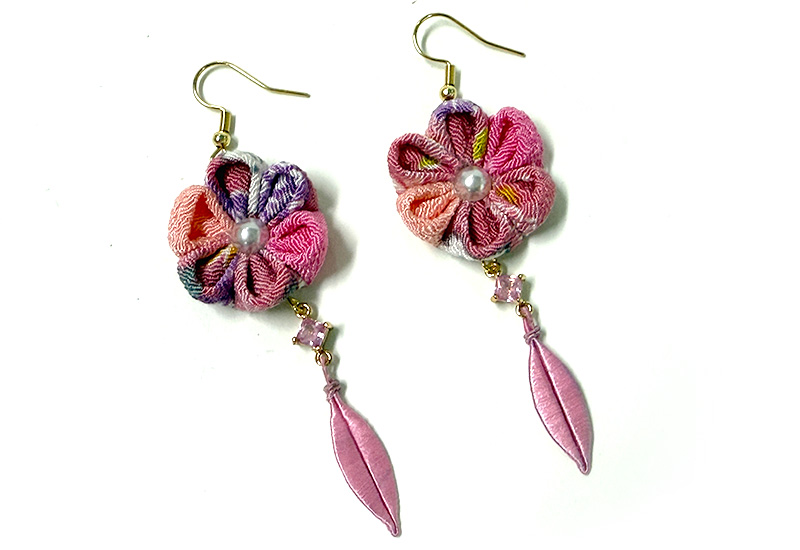 細工纏花小耳飾